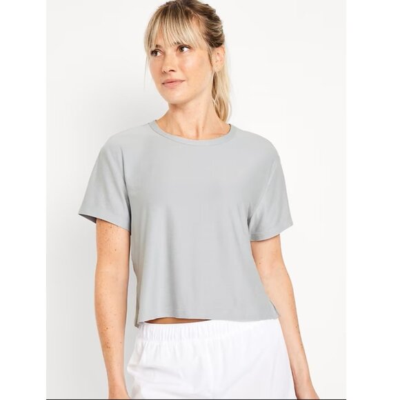 Old Navy Tops - Old Navy Active Cloud Soft Cropped Tee NWT